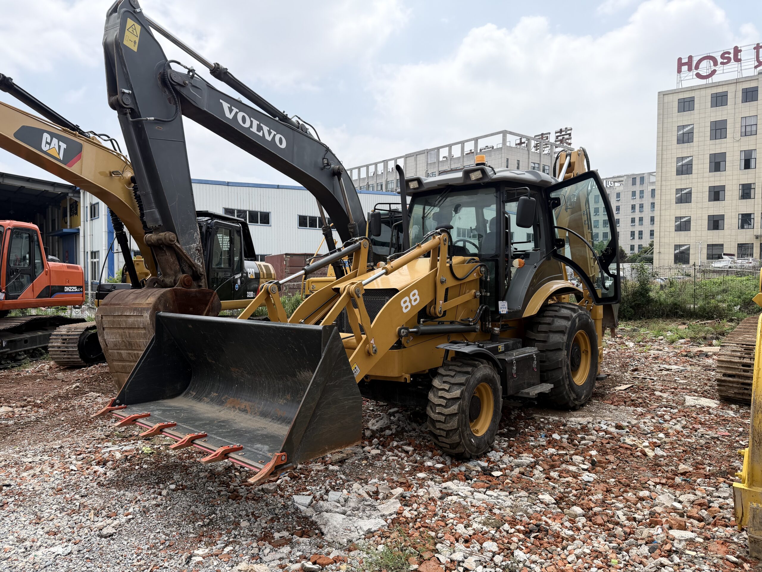 Dual purpose loader